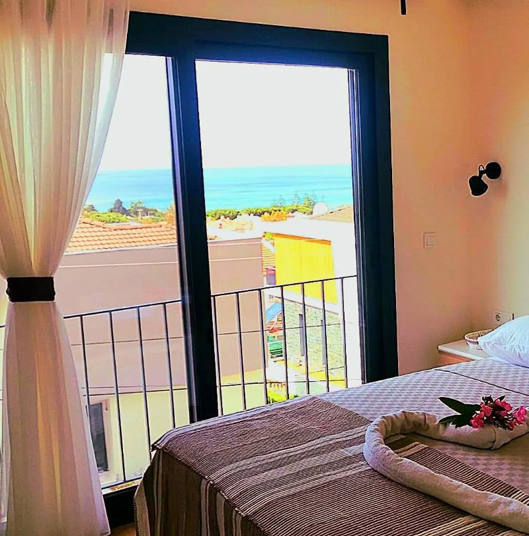 Çeşme Sea View Villa Perla 0*,
